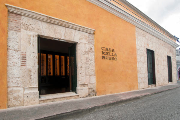 Casa Mella-Russo (CMR) is located in Zona Colonial, the old historic center of the City of Santo Domingo.