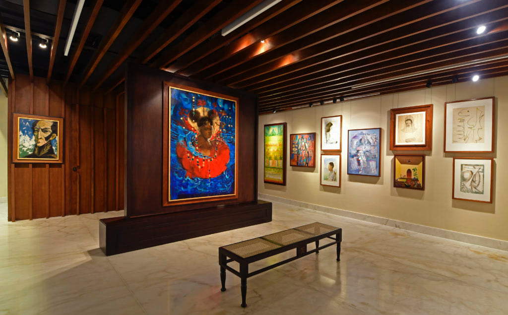The two room of the permanent collection, Casa Mella-Russo. Photography: Mariano Hernandez
